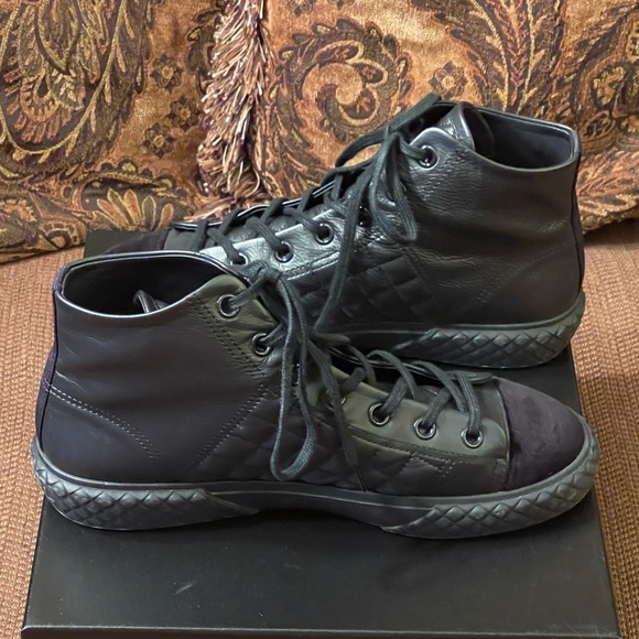 100% Auth CHANEL Hightop Sneakers - Picture 6 of 16